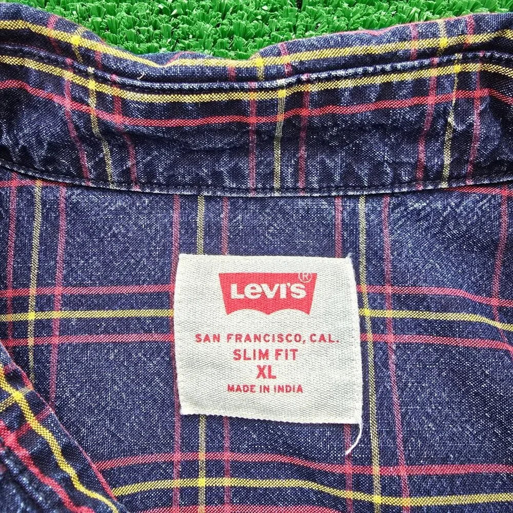 Levis Shirt Mens XL Blue Plaid Long Sleeve Button Up Slim‎ Fit Preppy Western